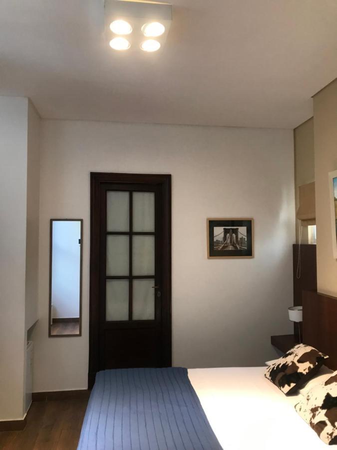 Habitaciones En Suite Balcarce บัวโนสไอเรส ภายนอก รูปภาพ