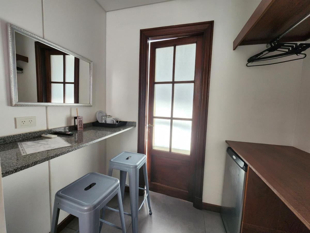 Habitaciones En Suite Balcarce บัวโนสไอเรส ภายนอก รูปภาพ
